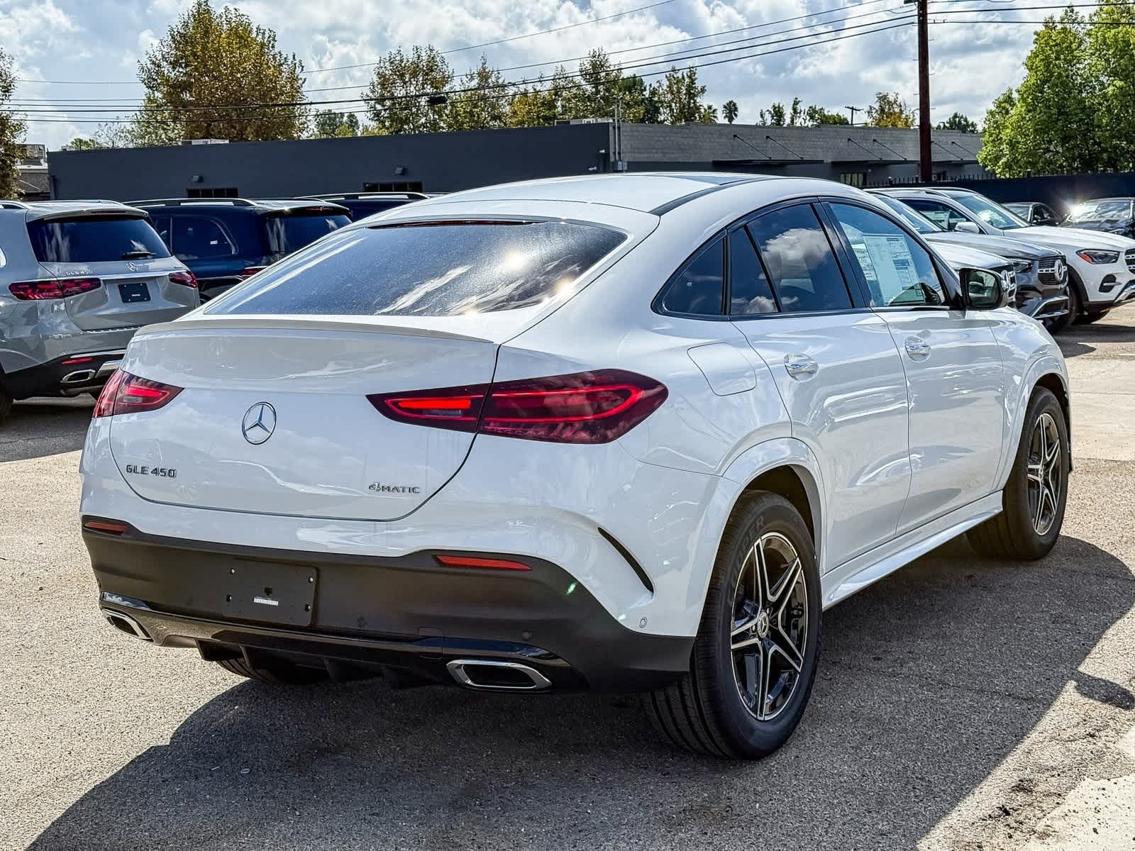 Thumbnail: 2026 Mercedes-Benz GLE - 4