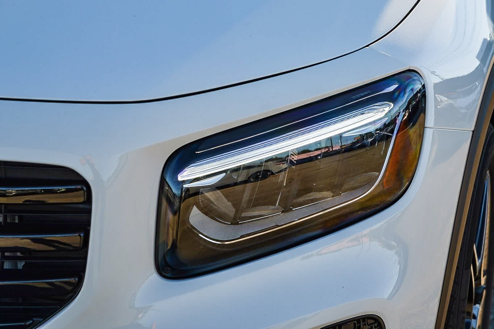 Thumbnail: 2026 Mercedes-Benz GLB - 8