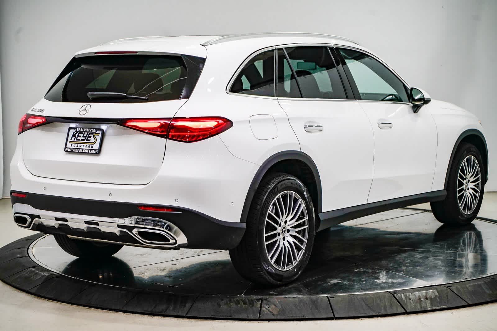 Thumbnail: 2025 Mercedes-Benz GLC - 4