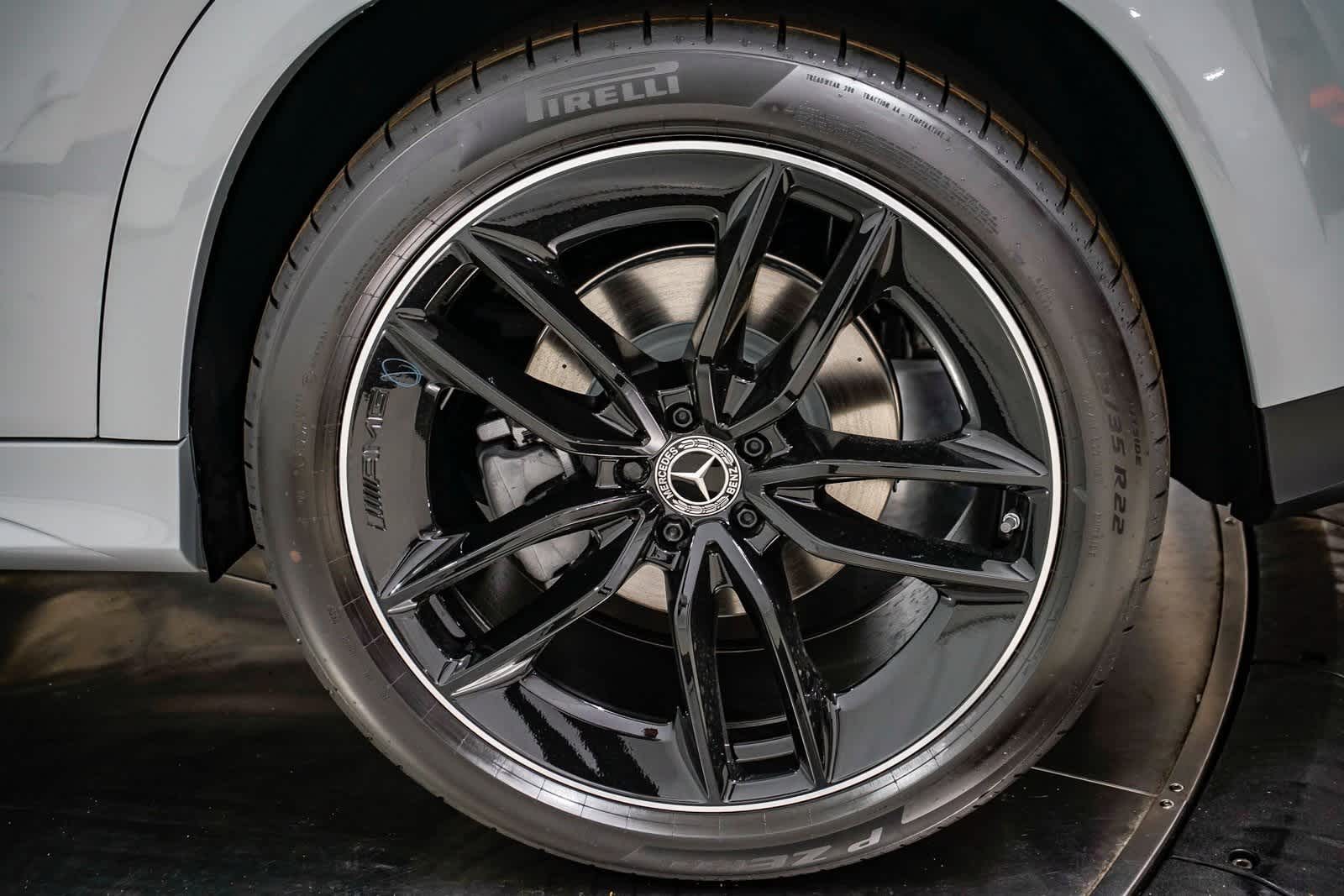 Thumbnail: 2026 Mercedes-Benz GLE - 10