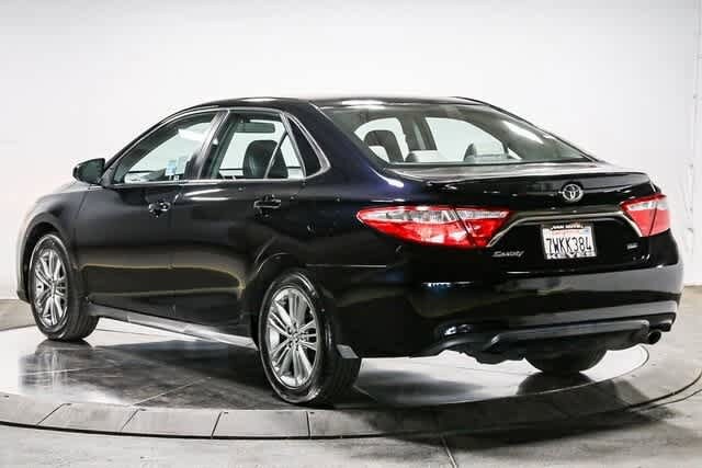 Used 2017 Toyota Camry SE with VIN 4T1BF1FK4HU333954 for sale in Van Nuys, CA