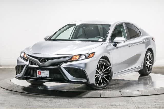 2024 Toyota Camry SE -
                Van Nuys, CA