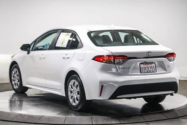 Used 2022 Toyota Corolla LE with VIN 5YFEPMAE2NP284506 for sale in Van Nuys, CA