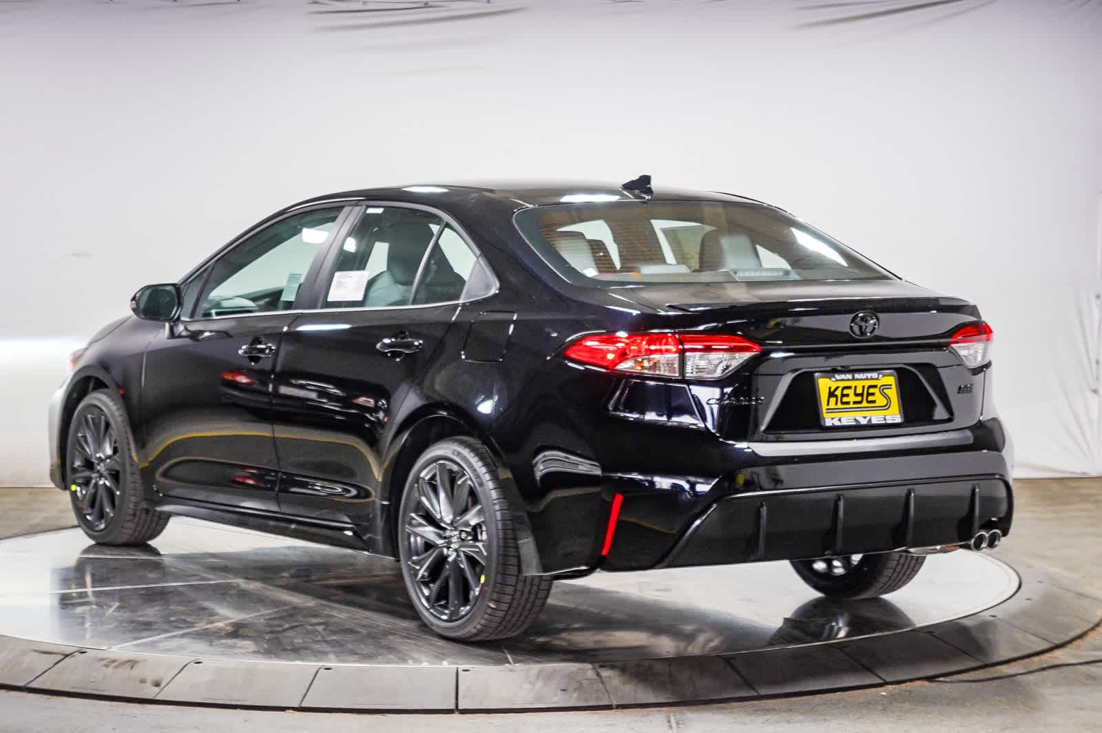 Thumbnail: 2025 Toyota Corolla - 2