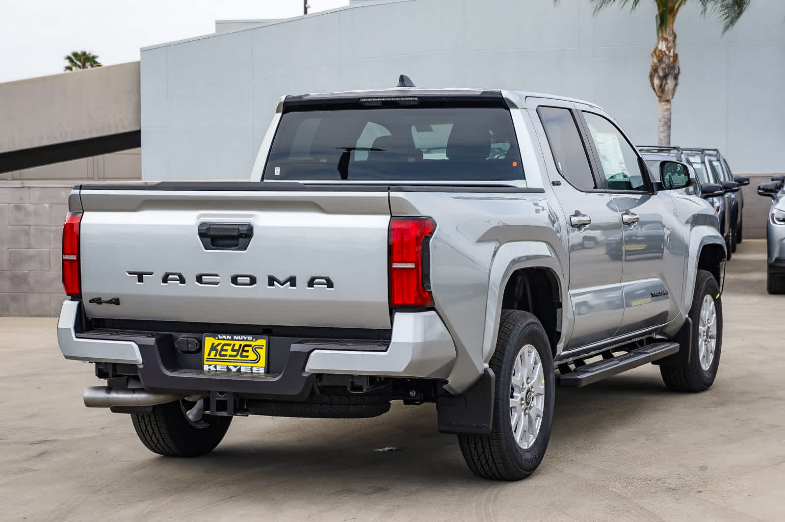 2025 Toyota Tacoma SR5 4