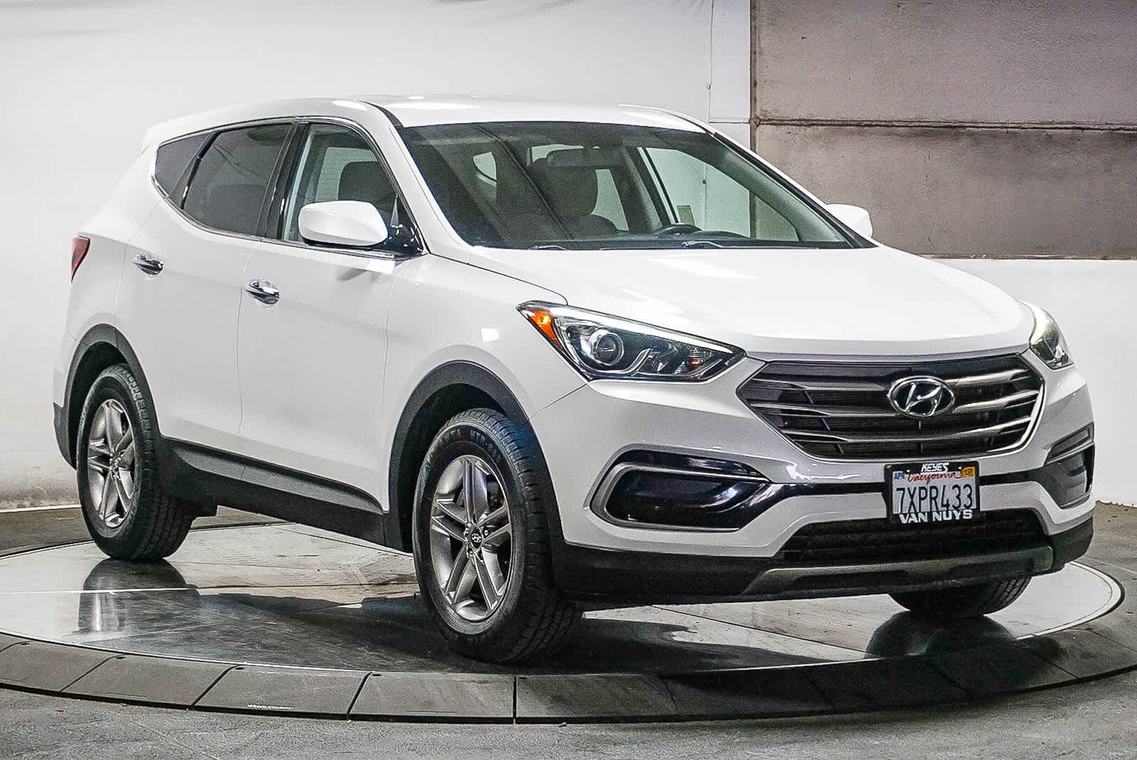 Thumbnail: 2017 Hyundai Santa Fe - 3