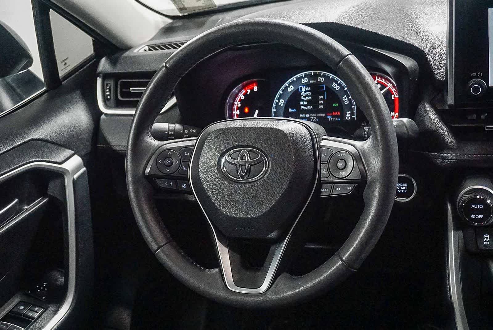 Thumbnail: 2025 Toyota RAV4 - 18