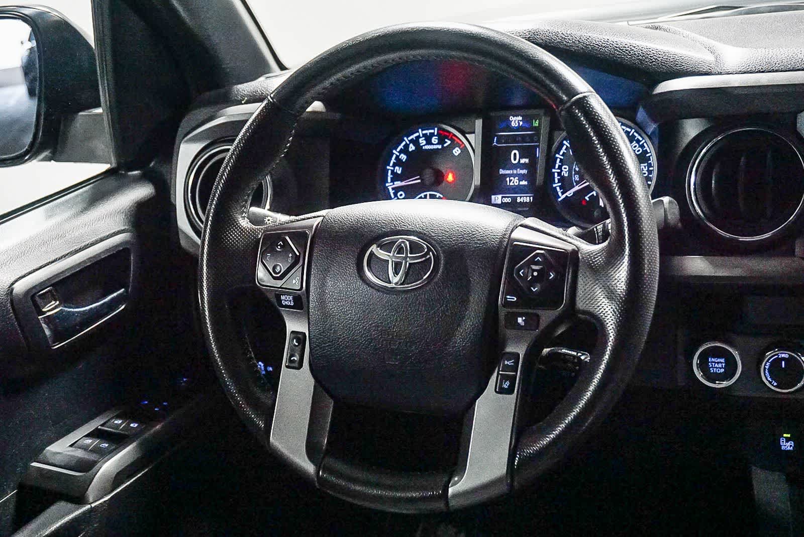 Thumbnail: 2019 Toyota Tacoma - 17