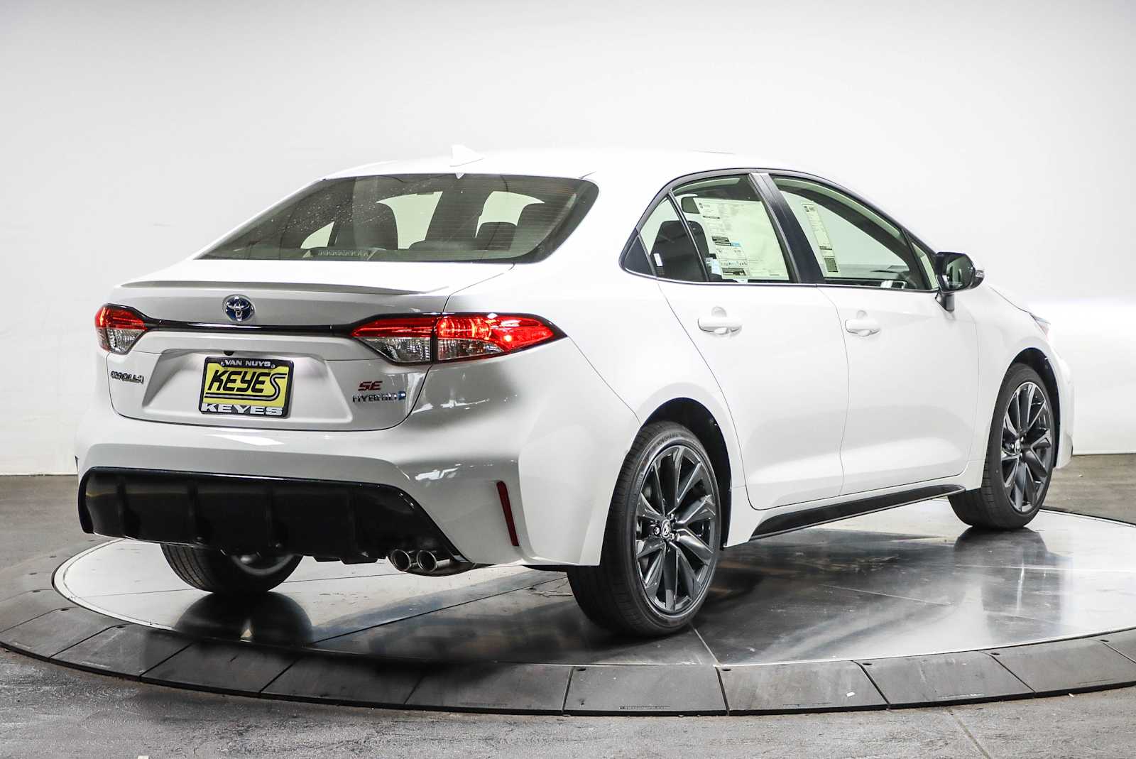 Thumbnail: 2025 Toyota Corolla - 4