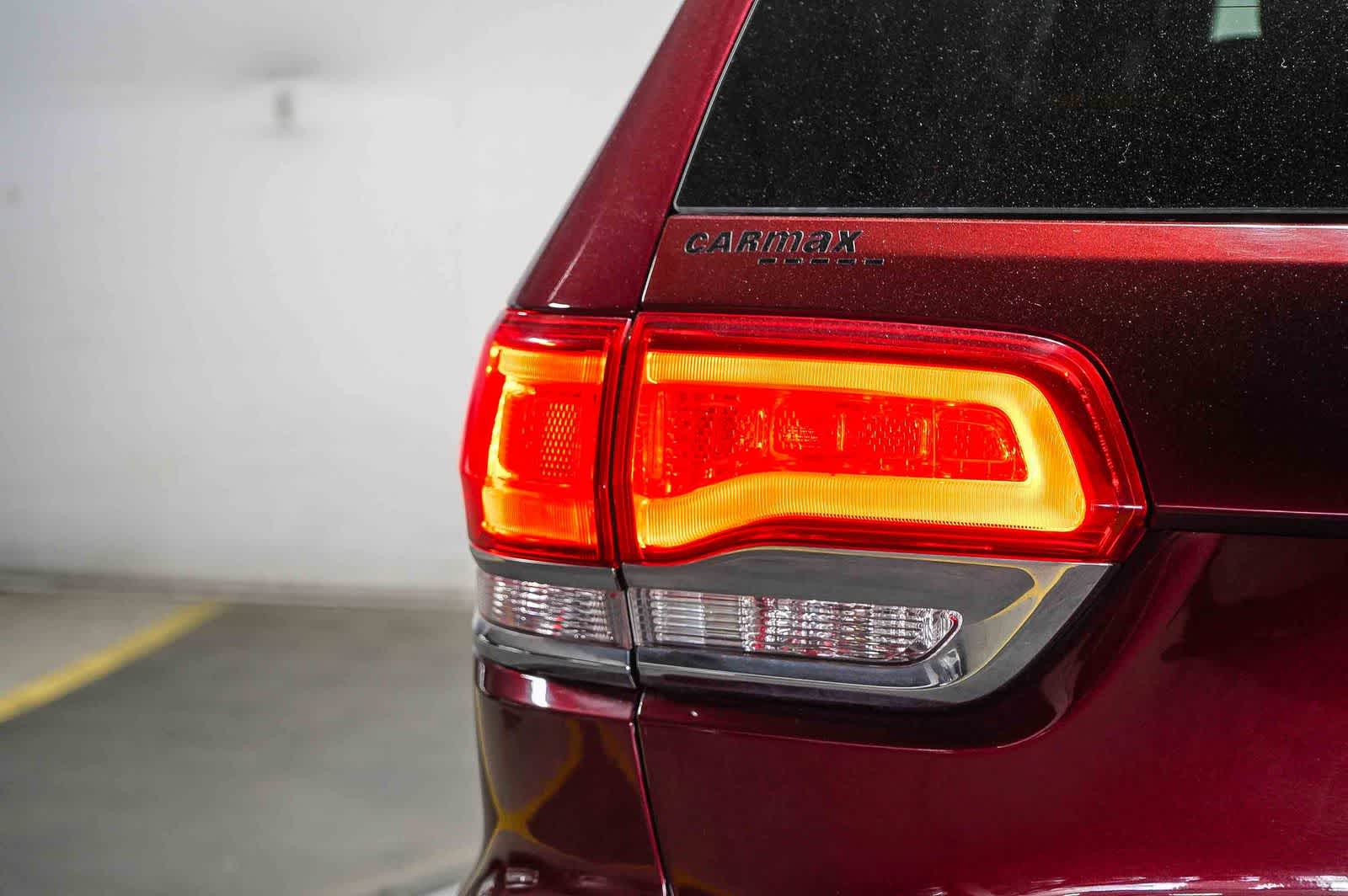 Thumbnail: 2018 Jeep Grand Cherokee - 11