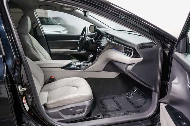 2019 Toyota Camry XSE 17