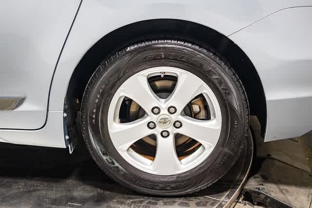 Thumbnail: 2012 Toyota Sienna - 6