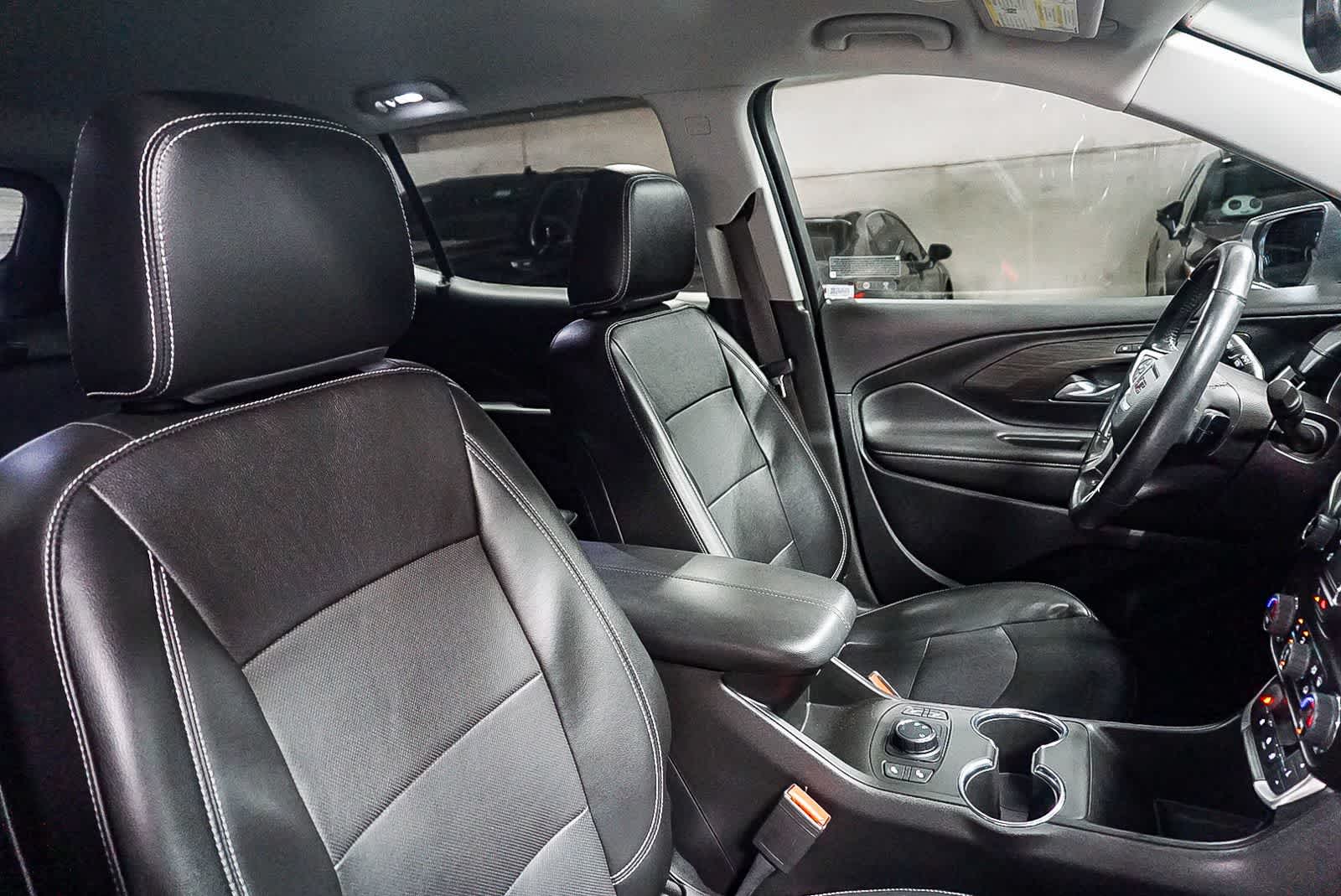 Thumbnail: 2022 GMC Terrain - 17