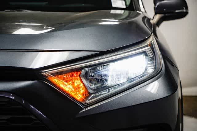 Thumbnail: 2019 Toyota RAV4 - 8