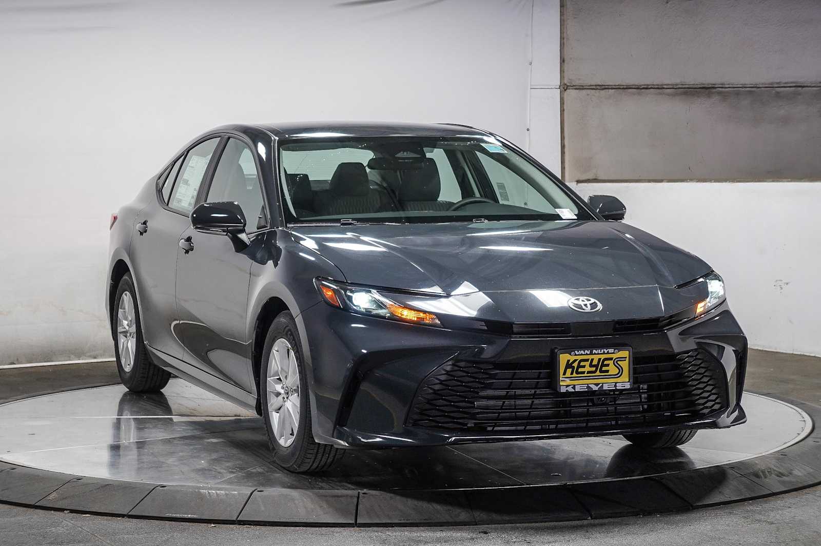 Thumbnail: 2025 Toyota Camry - 3