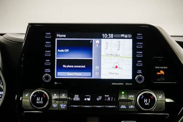 Thumbnail: 2022 Toyota Highlander - 15