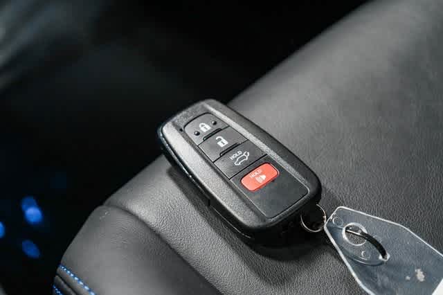 Thumbnail: 2021 Toyota RAV4 - 30