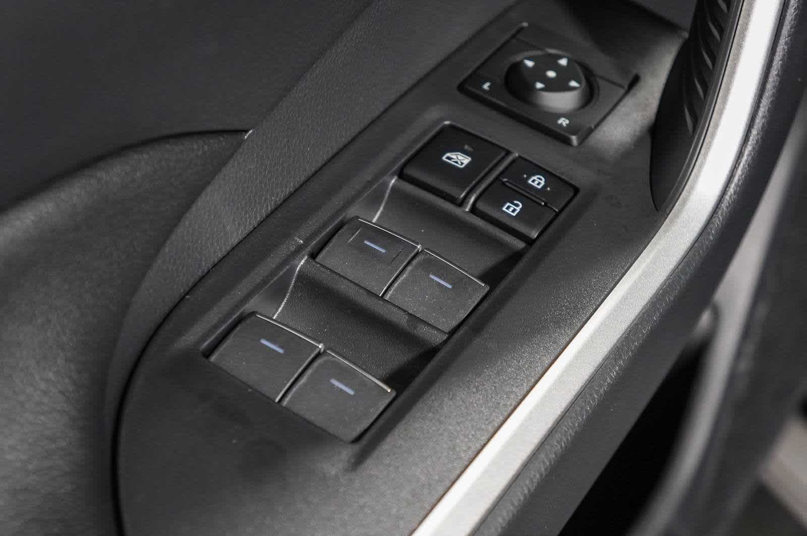 Thumbnail: 2025 Toyota RAV4 - 24