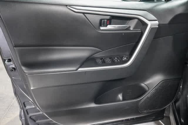 Thumbnail: 2023 Toyota RAV4 - 23