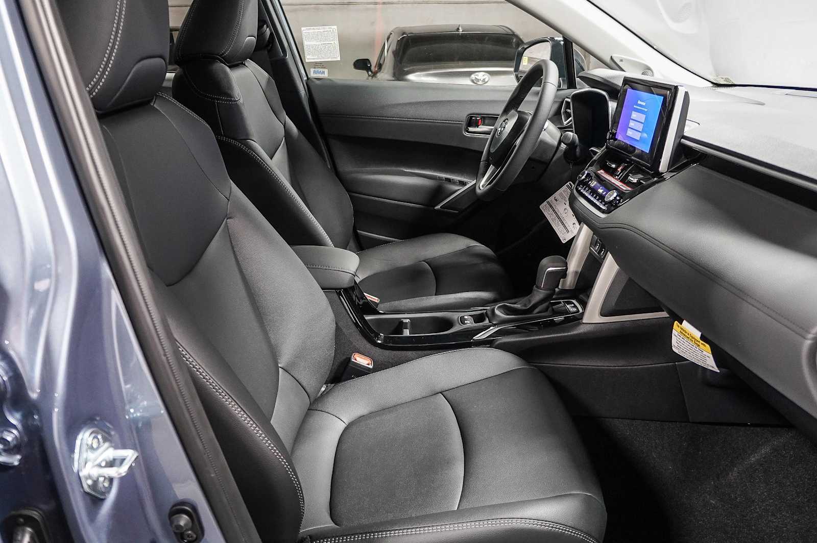 Thumbnail: 2025 Toyota Corolla Cross - 22