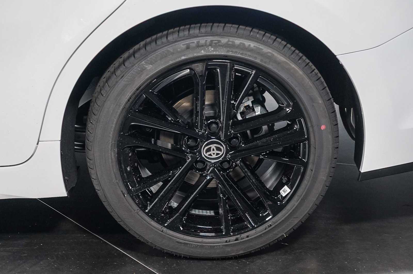 Thumbnail: 2025 Toyota Camry - 11