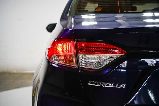 2022 Toyota Corolla LE 10