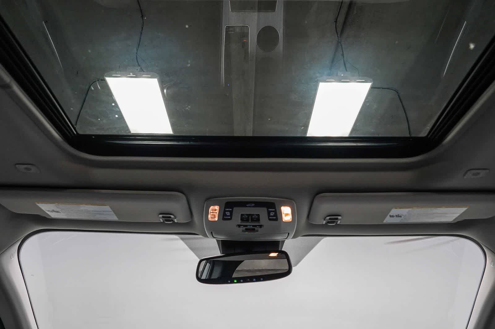 Thumbnail: 2026 Toyota Sienna - 16