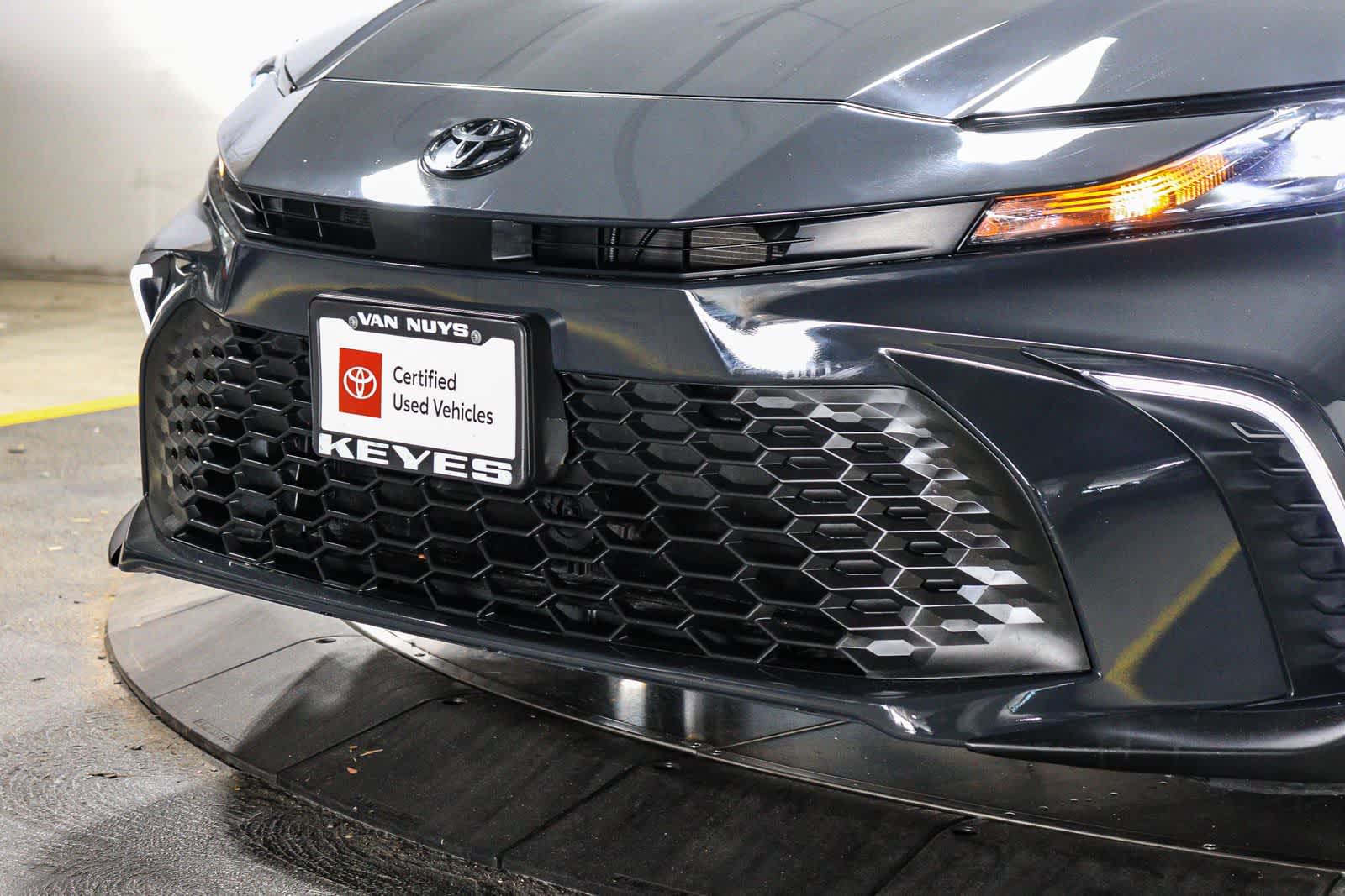 Thumbnail: 2025 Toyota Camry - 9
