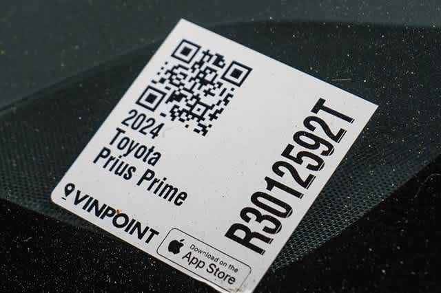 Thumbnail: 2024 Toyota Prius Prime - 31