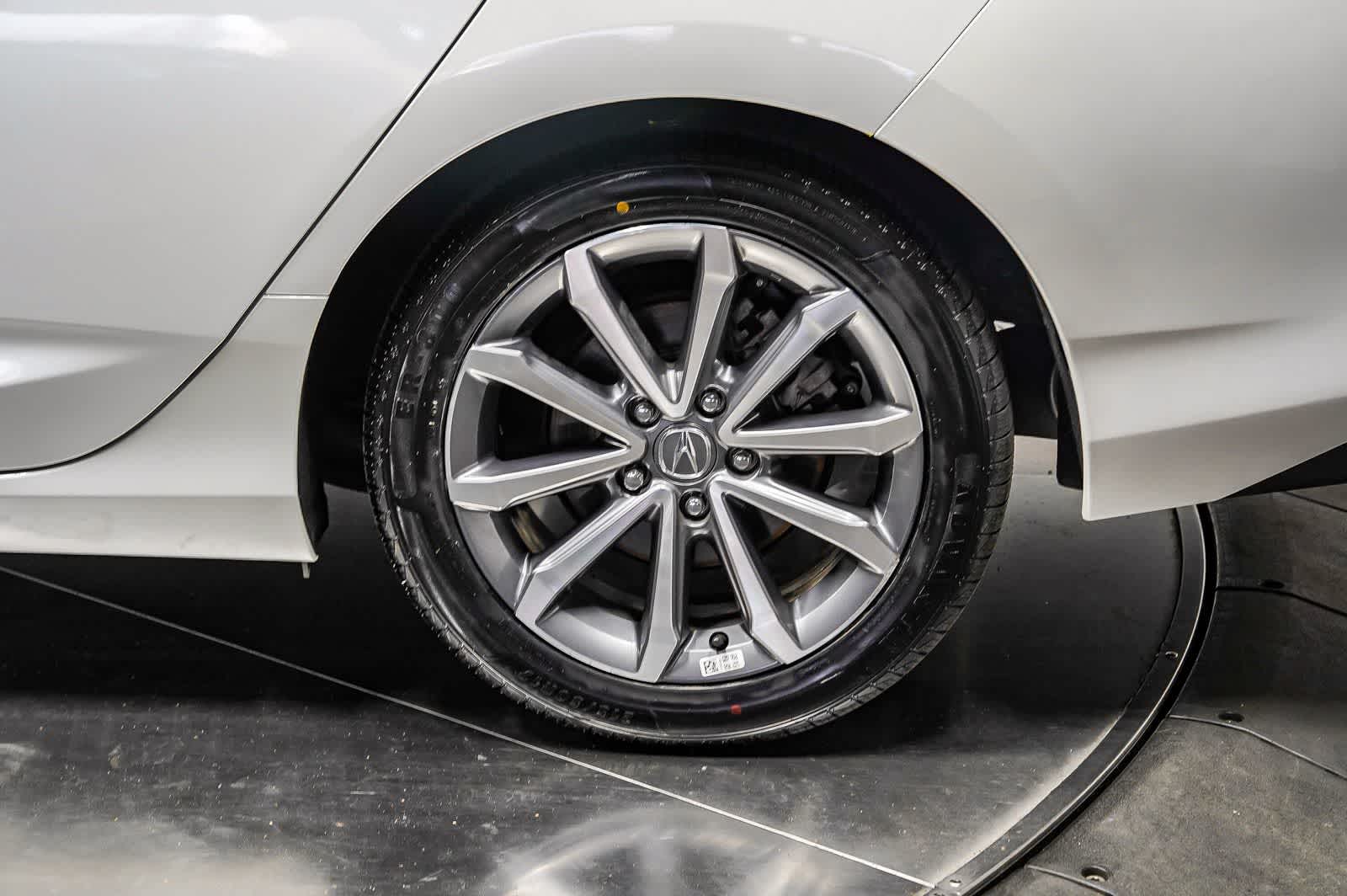 Thumbnail: 2023 Acura Integra - 10