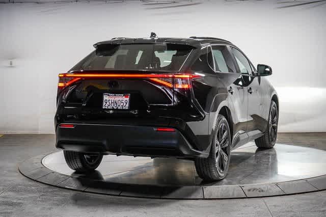 Thumbnail: 2025 Toyota bZ4X - 4