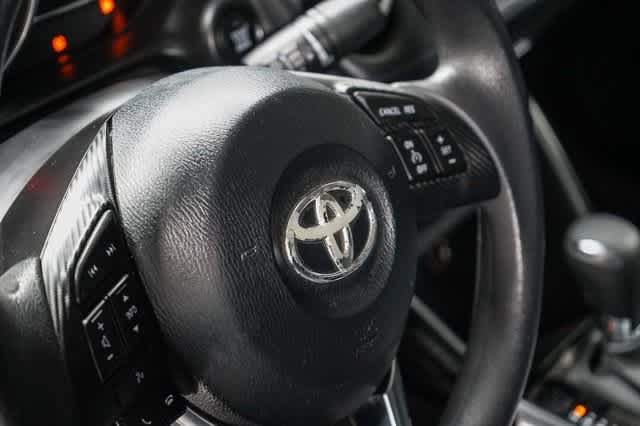 Thumbnail: 2017 Toyota Yaris iA - 21