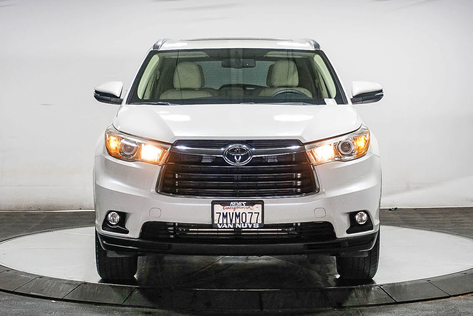 Thumbnail: 2015 Toyota Highlander - 2