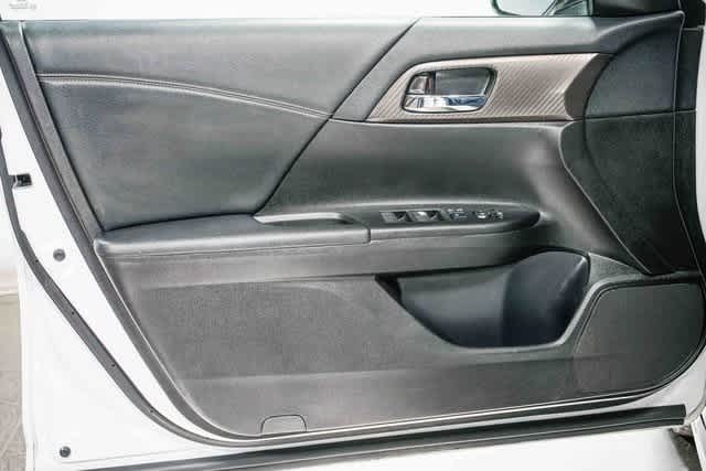 Thumbnail: 2016 Honda Accord - 18