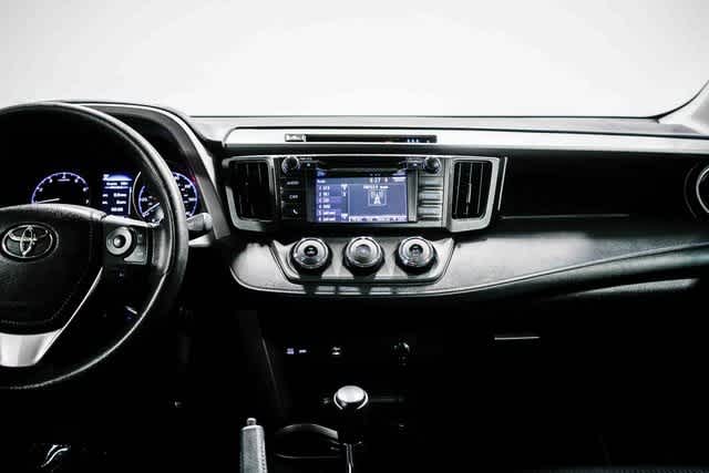Thumbnail: 2018 Toyota RAV4 - 13