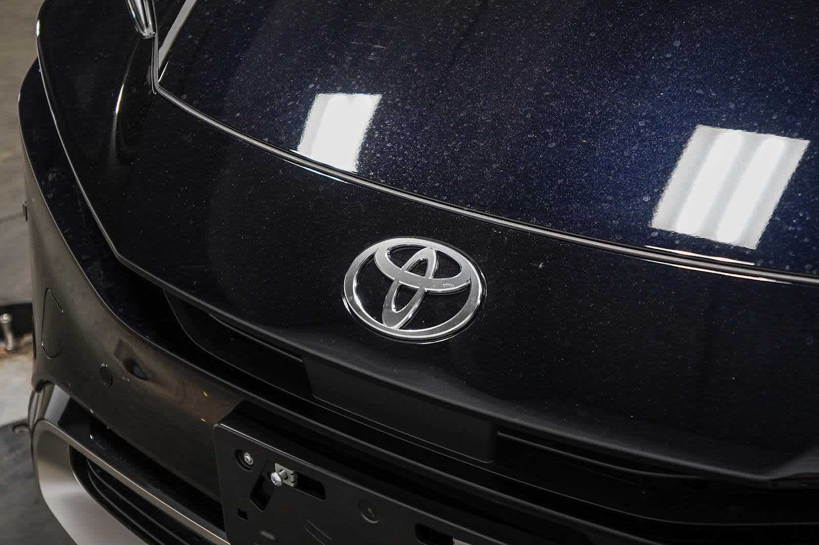 Thumbnail: 2026 Toyota Prius - 9