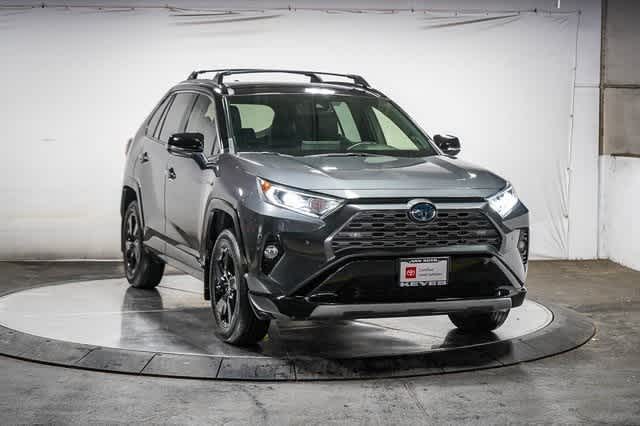 Thumbnail: 2021 Toyota RAV4 - 6