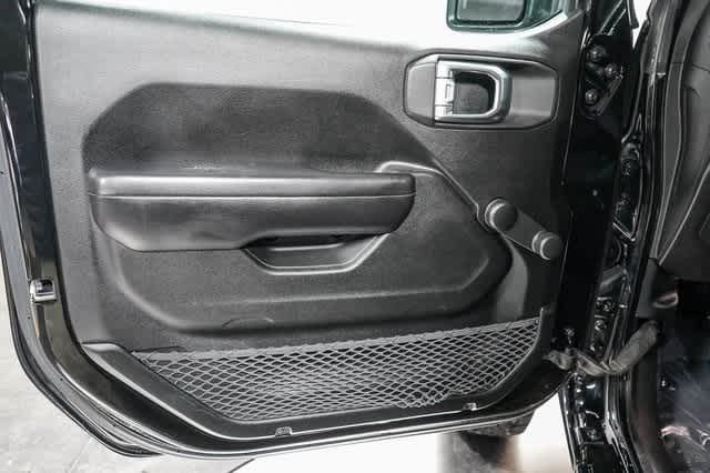 Thumbnail: 2019 Jeep Wrangler - 22