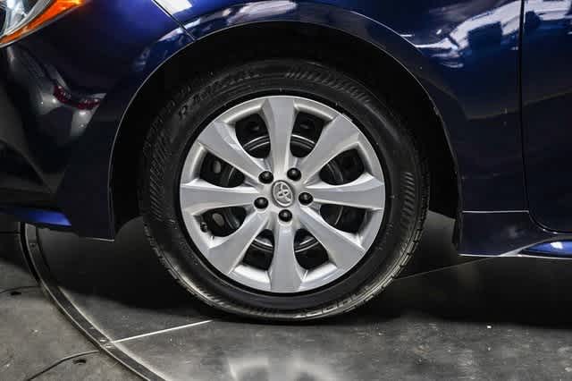 Thumbnail: 2022 Toyota Corolla - 10