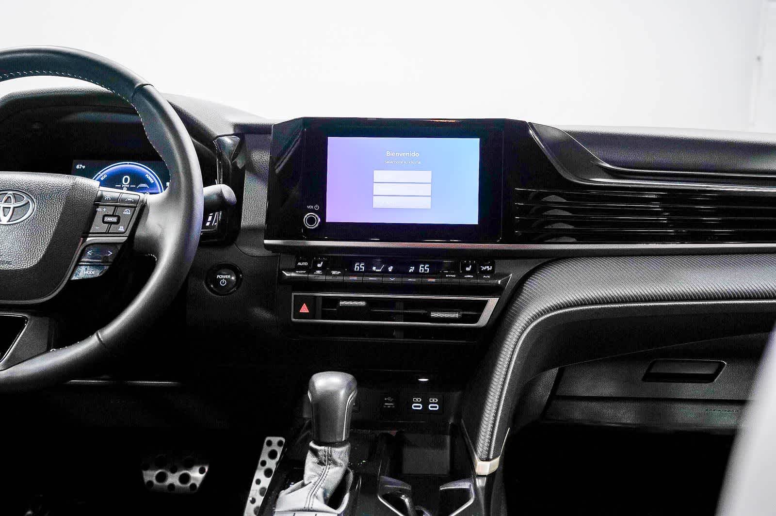 Thumbnail: 2025 Toyota Camry - 14