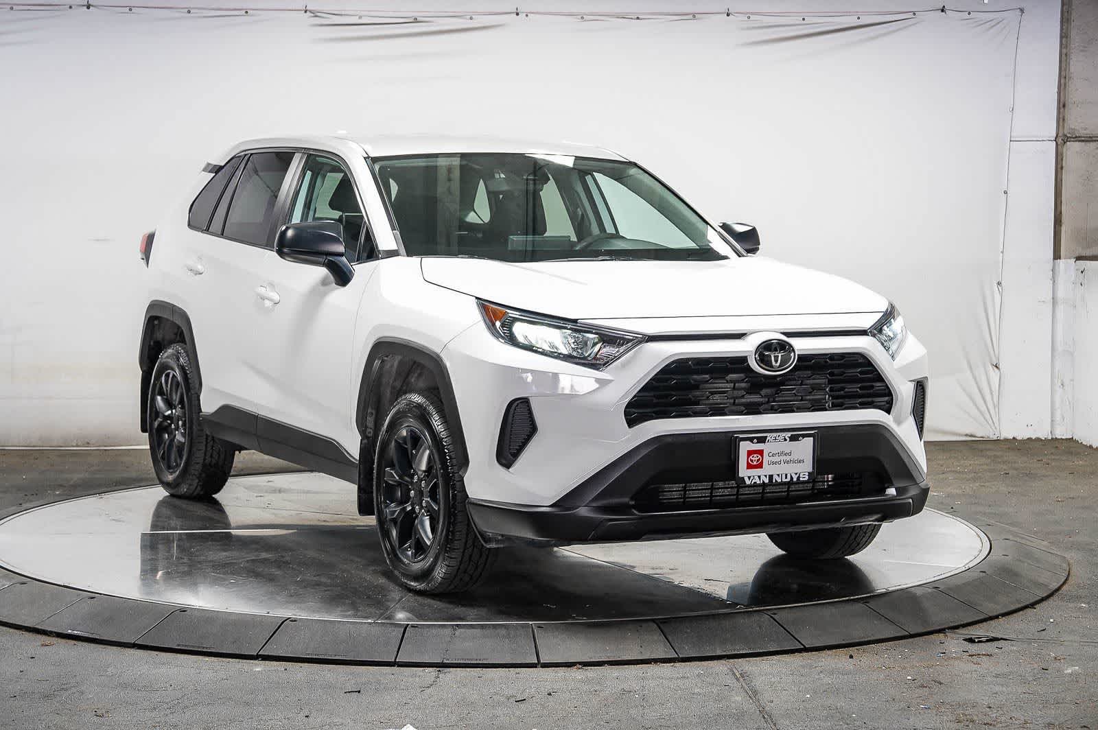 Thumbnail: 2022 Toyota RAV4 - 6