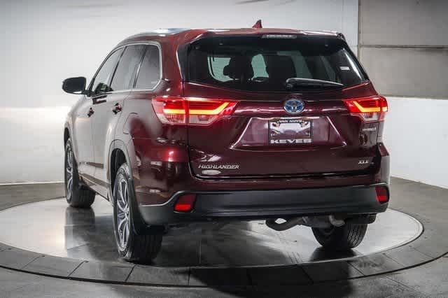 Thumbnail: 2018 Toyota Highlander - 3