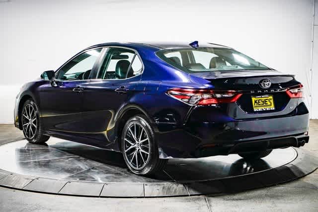 Thumbnail: 2022 Toyota Camry - 3