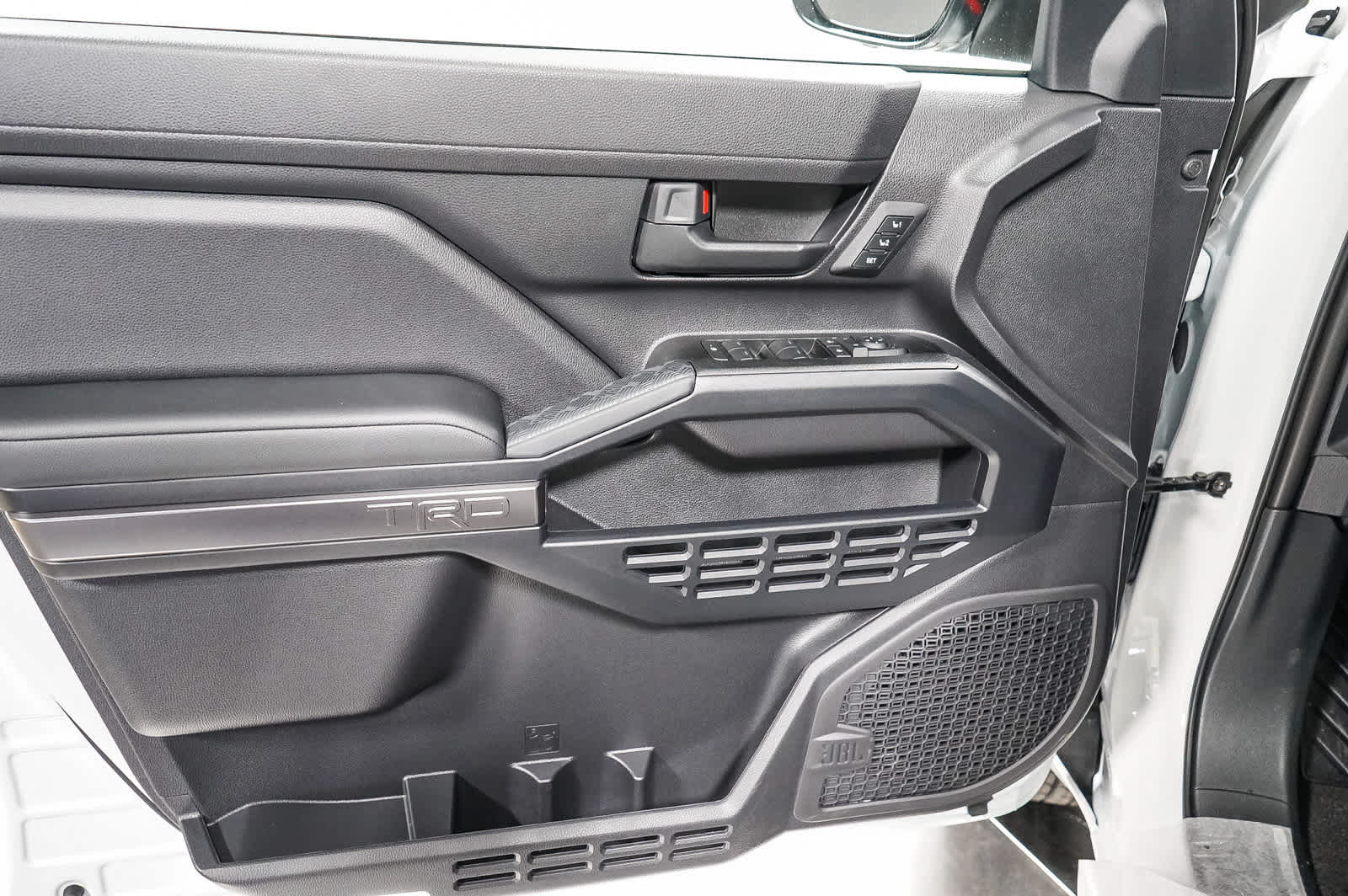 Thumbnail: 2025 Toyota 4Runner - 24