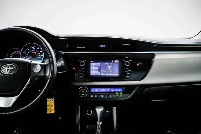 Thumbnail: 2016 Toyota Corolla - 13