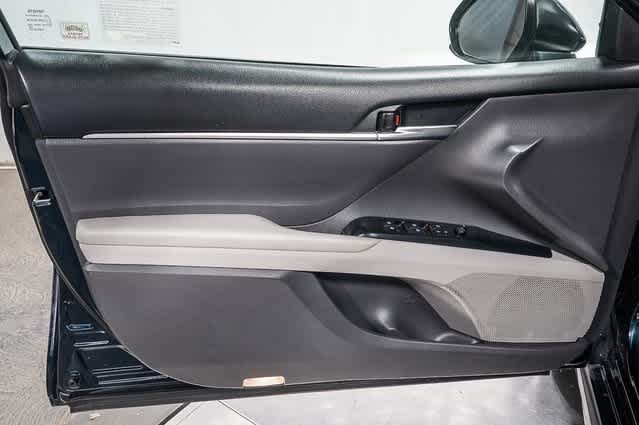 Thumbnail: 2018 Toyota Camry - 22