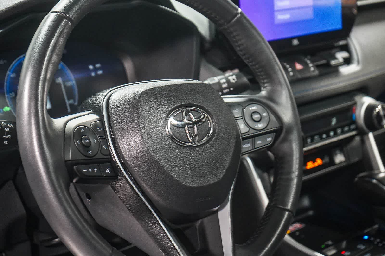 Thumbnail: 2024 Toyota RAV4 - 21