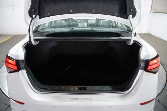 Thumbnail: 2023 Nissan Sentra - 27