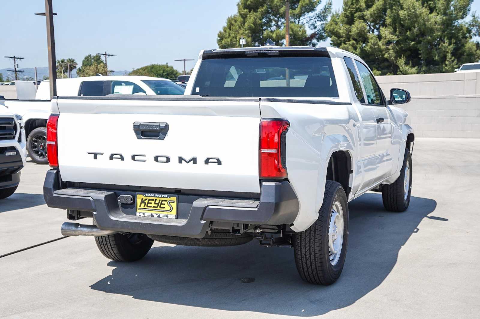 Thumbnail: 2025 Toyota Tacoma - 4
