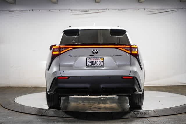2024 Toyota bZ4X Limited 4